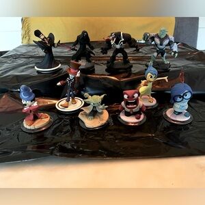 10 Disney infinity characters